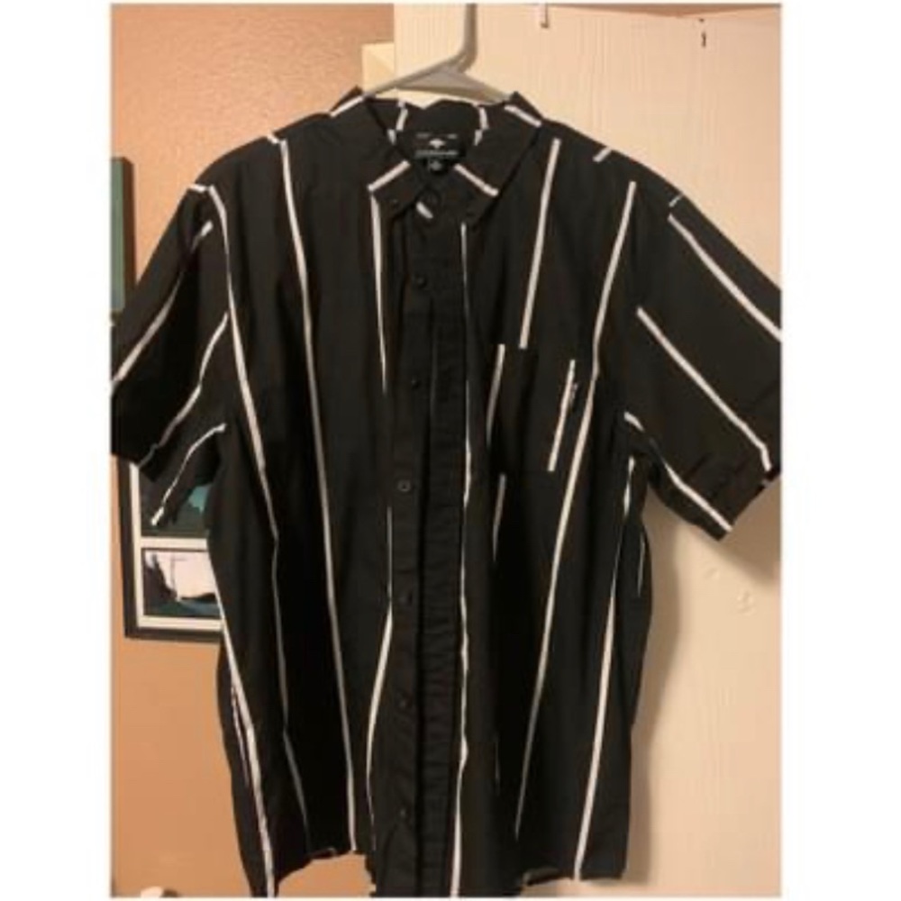 L-R-G short sleeve button up
